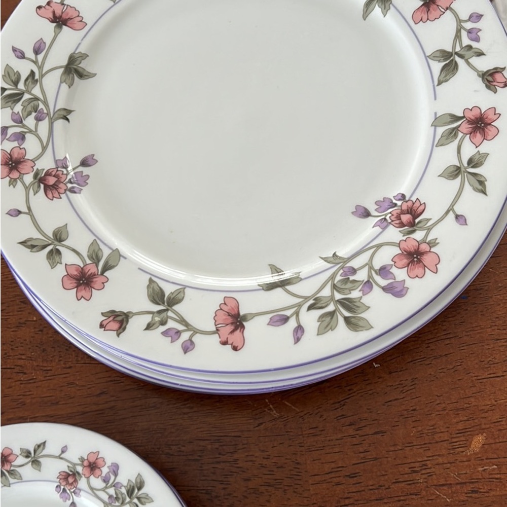 China wear 16 piece and floral patterns